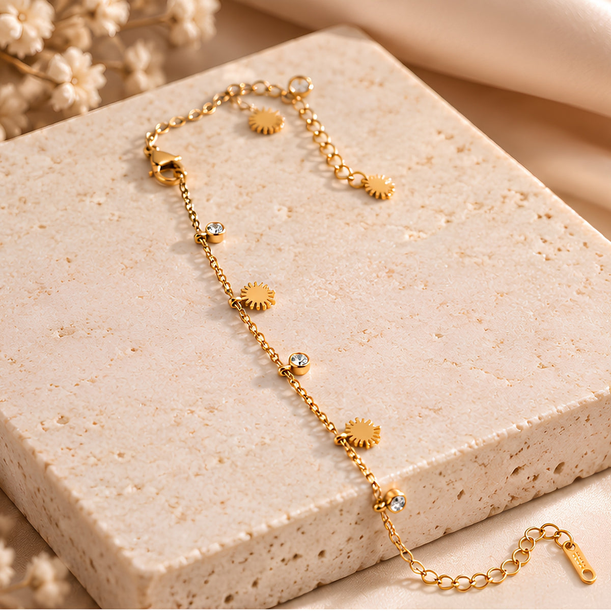 Sunburst Charm Anti-Tarnish Bracelet for Women | ZELVÉE Main image